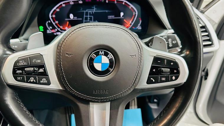 BMW X7 — photo 13