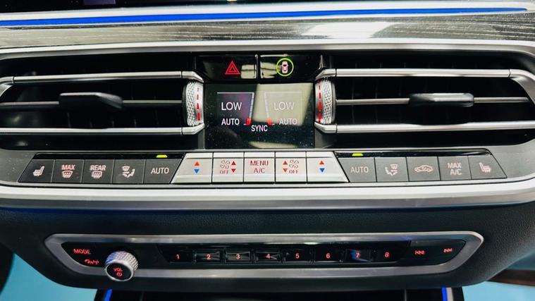 BMW X7 — photo 14