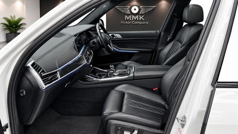 BMW X7 — photo 20