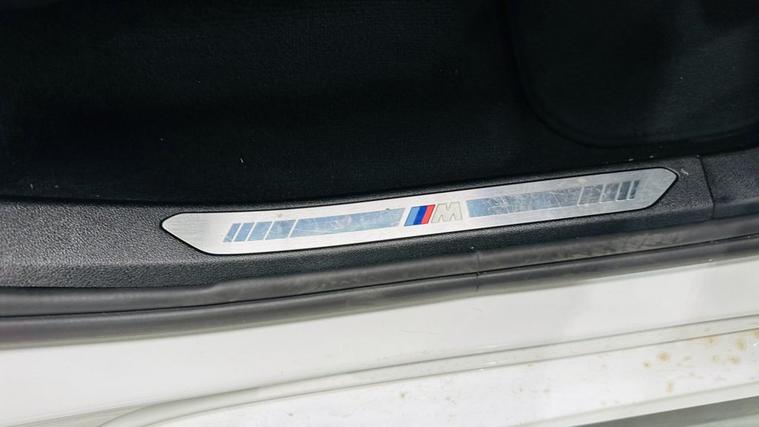 BMW X7 — photo 29