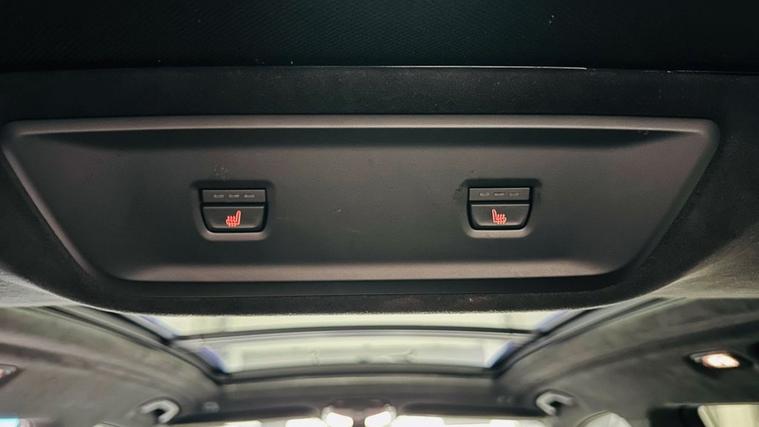 BMW X7 — photo 32