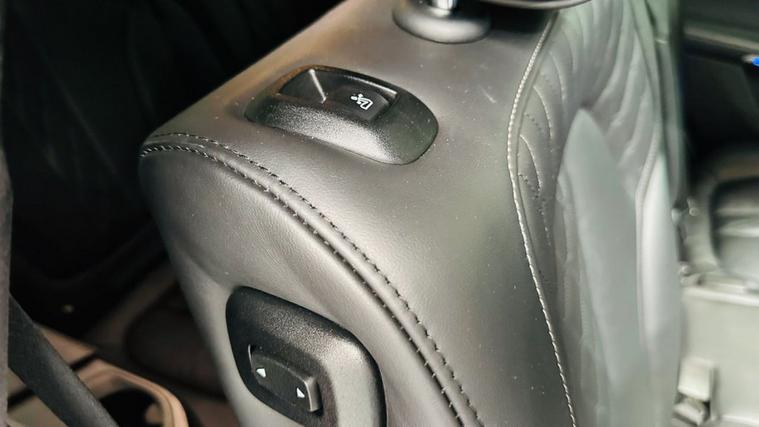 BMW X7 — photo 37