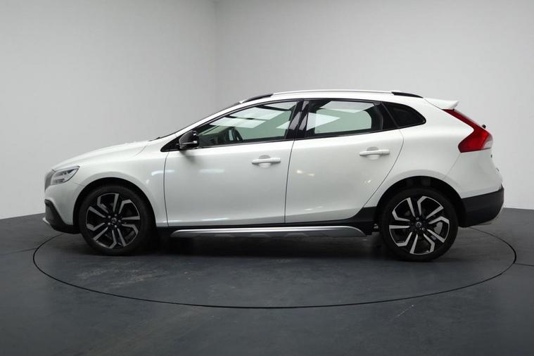 Volvo Volvo V40