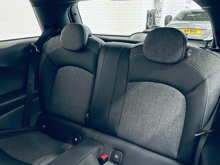 MINI MINI Hatch