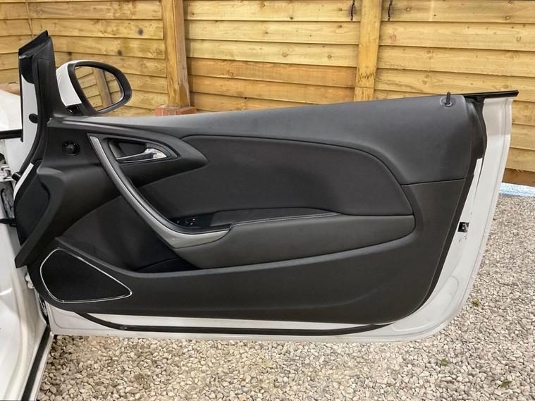 Vauxhall Vauxhall Cascada