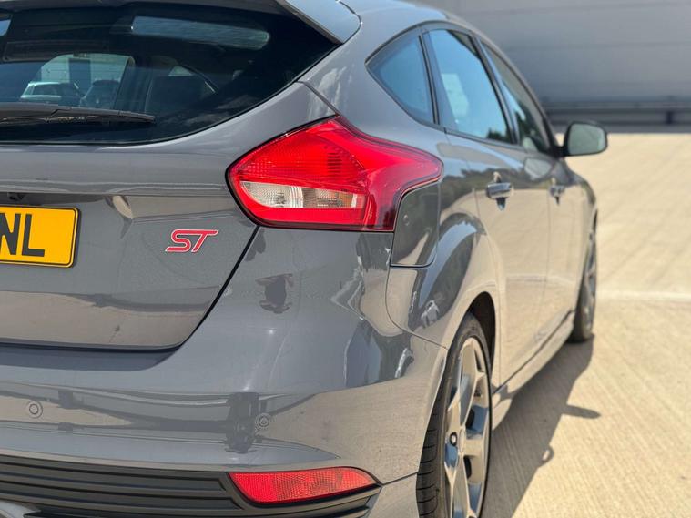 Ford Ford Focus