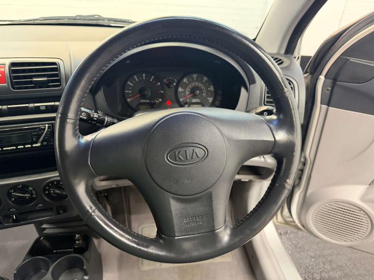 KIA PICANTO — photo 14