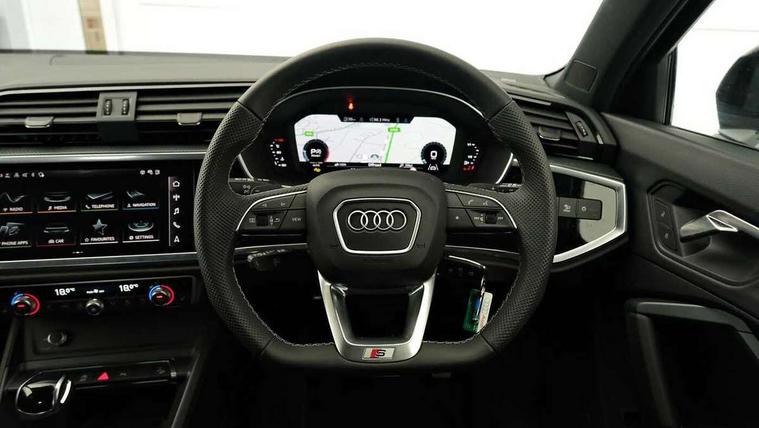 Audi Audi Q3