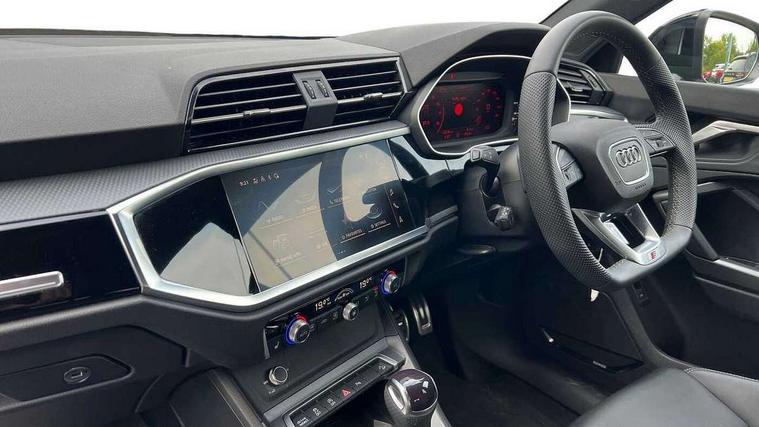 Audi Audi Q3
