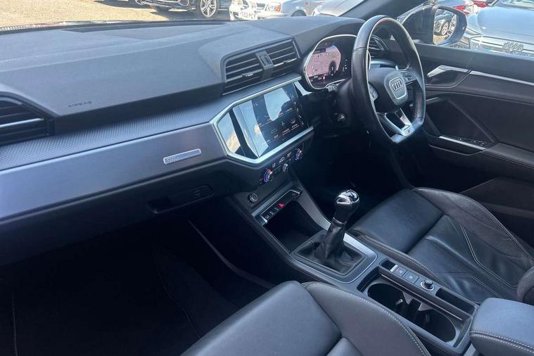 Audi Audi Q3