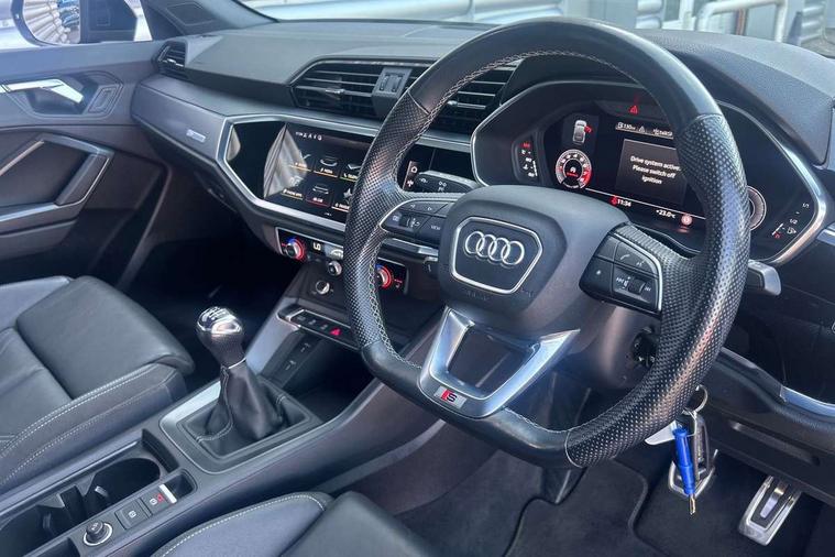 Audi Audi Q3