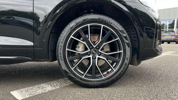 Audi Audi Q5