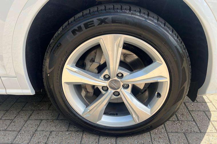 Audi Audi Q5