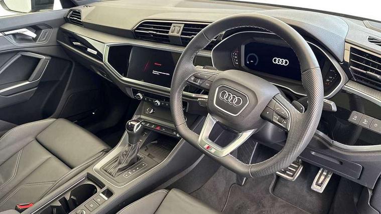 Audi Audi Q3