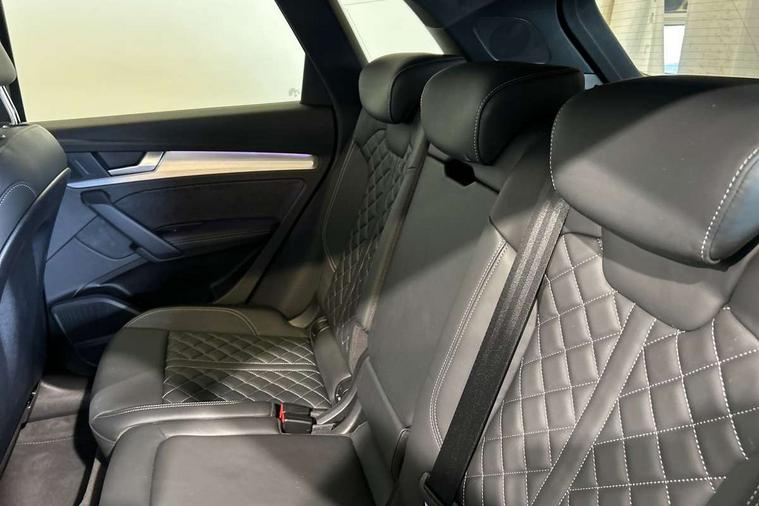 Audi Audi Q5