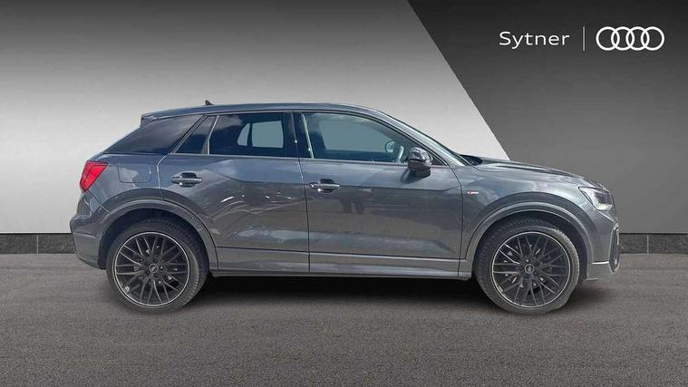 Audi Audi Q2