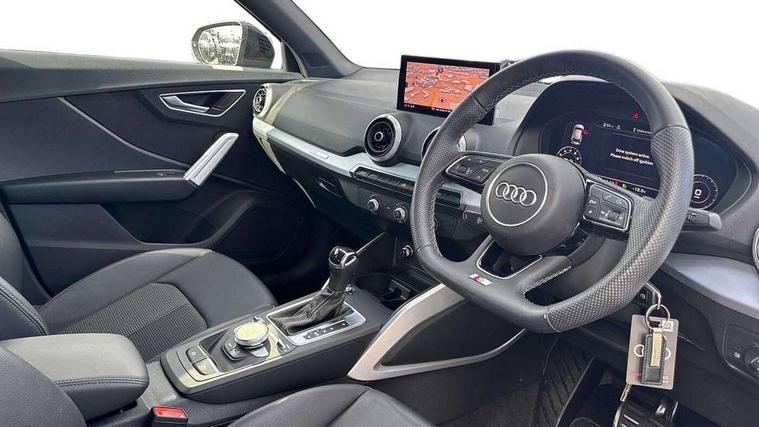 Audi Audi Q2