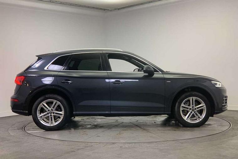 Audi Audi Q5