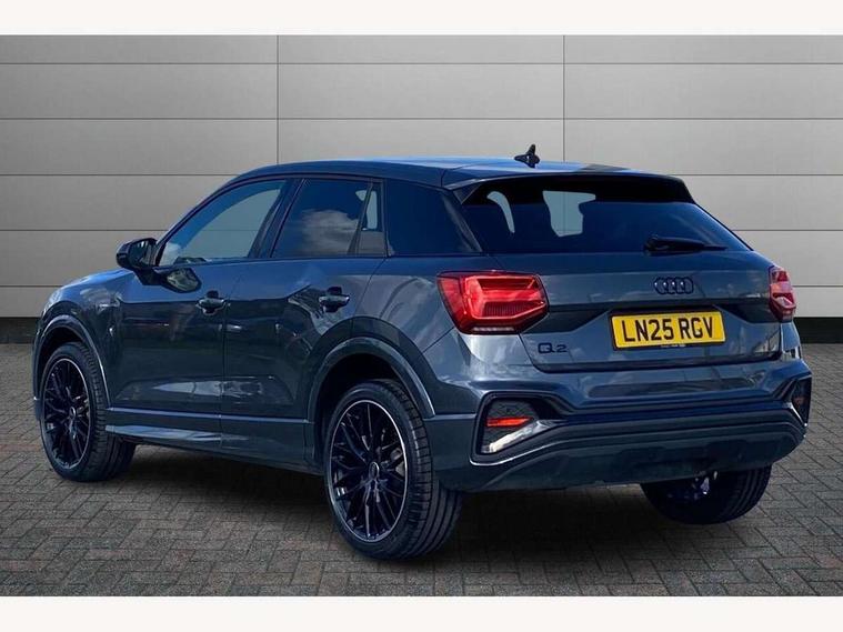 Audi Audi Q2