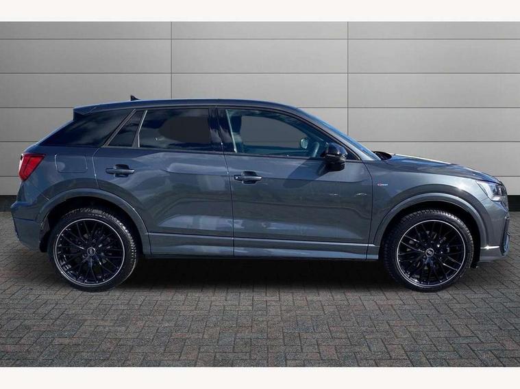 Audi Audi Q2