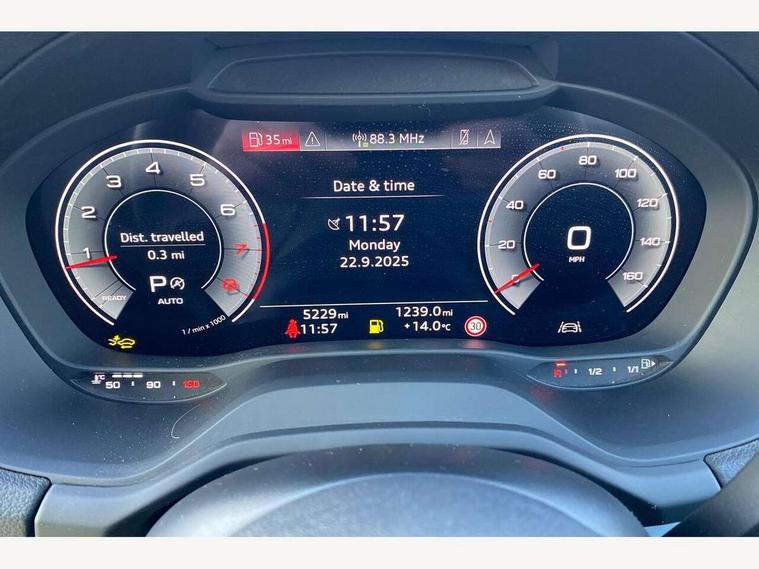 Audi Audi Q2