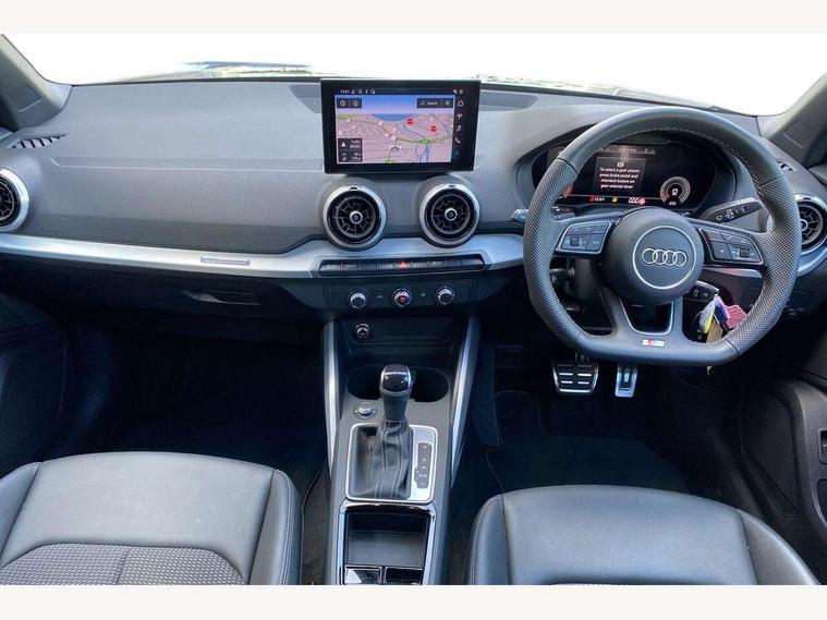 Audi Audi Q2