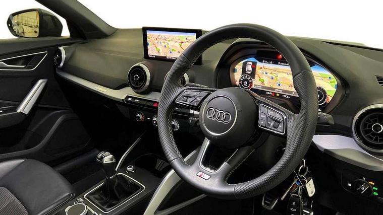 Audi Audi Q2