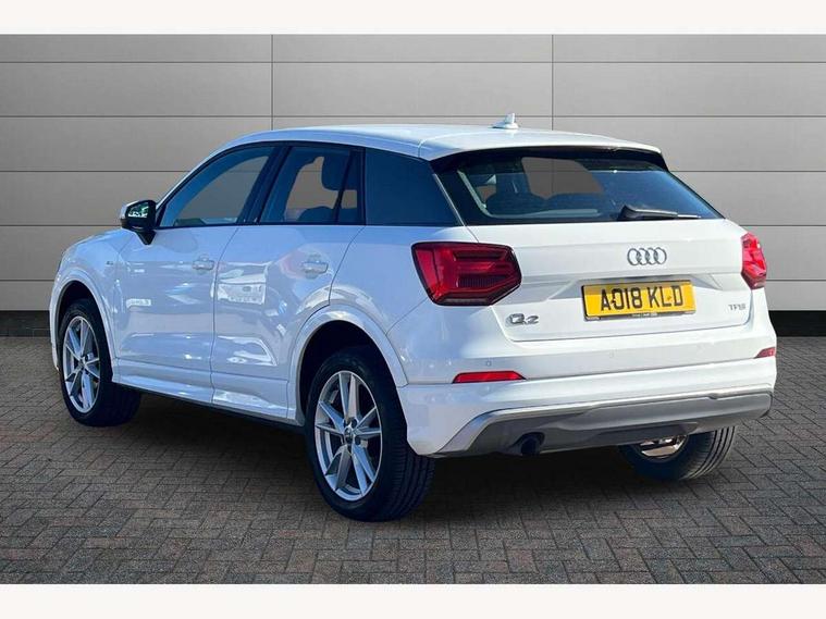 Audi Audi Q2