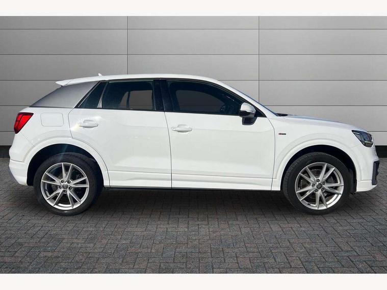 Audi Audi Q2