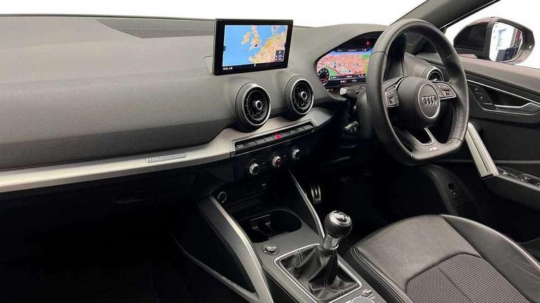 Audi Audi Q2