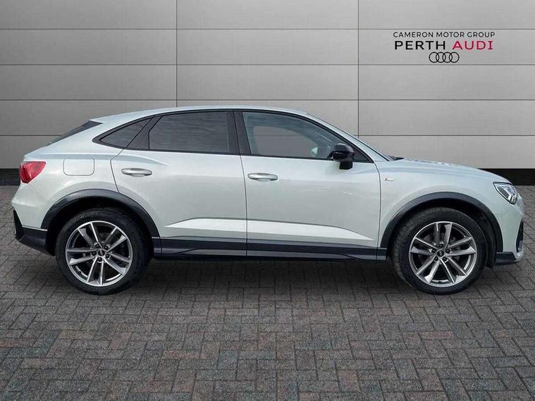 Audi Audi Q3