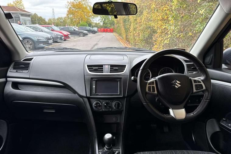 Suzuki Suzuki Swift