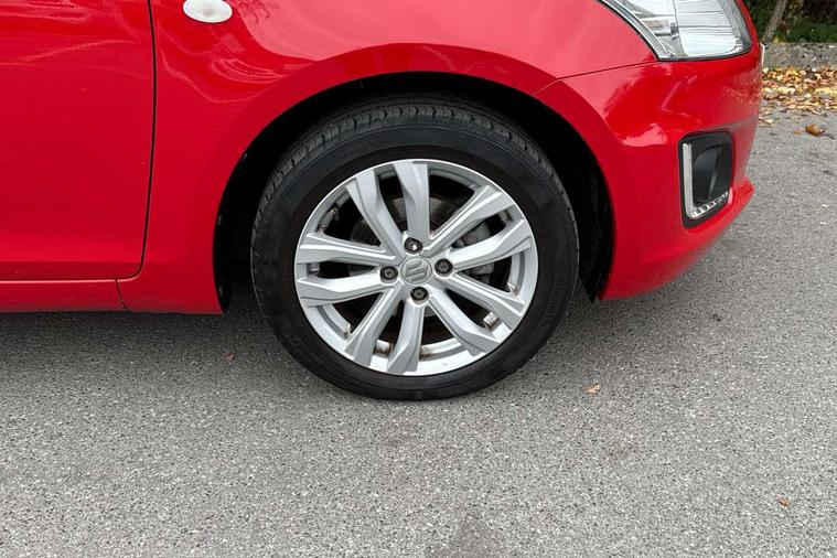 Suzuki Suzuki Swift