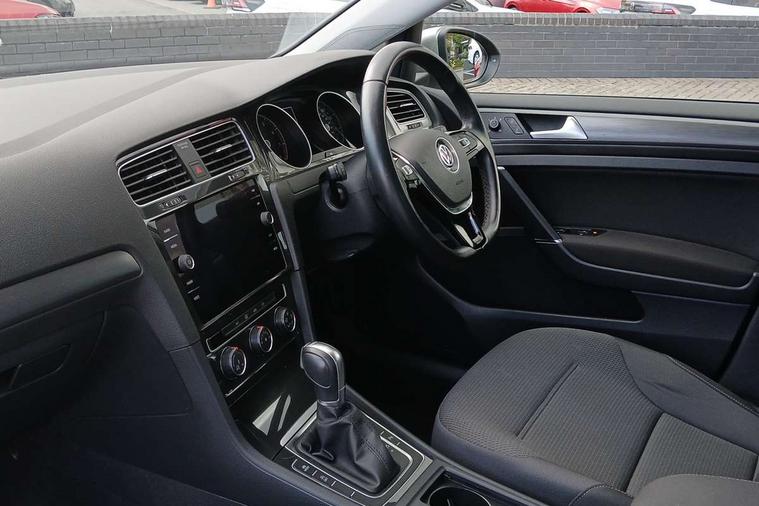 Volkswagen Volkswagen Golf