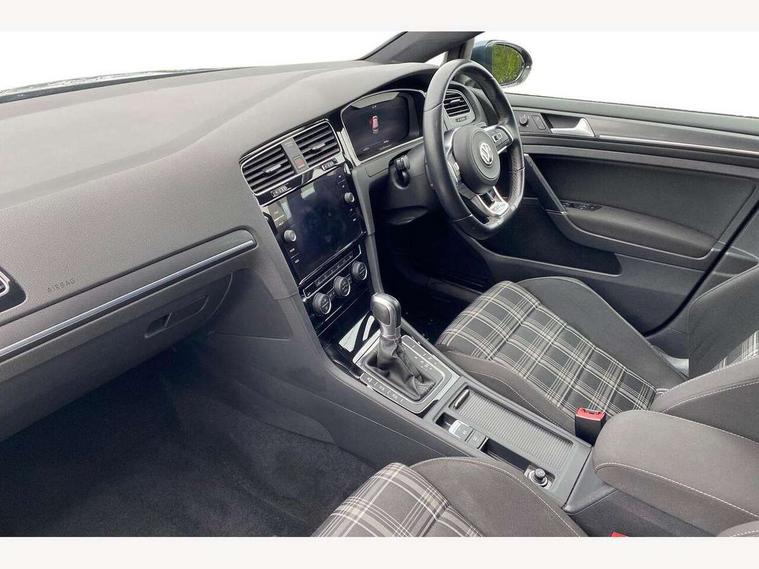 Volkswagen Volkswagen Golf TDi