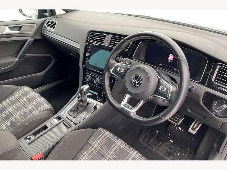 Volkswagen Volkswagen Golf TDi