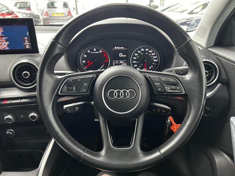 Audi Audi Q2