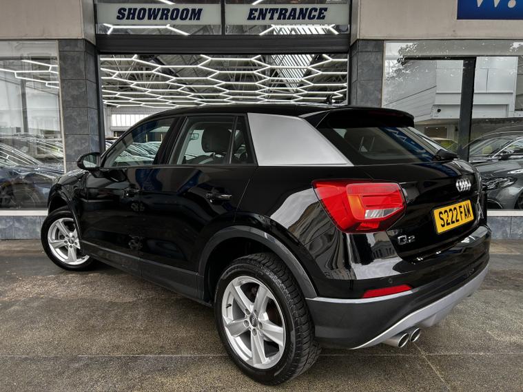 Audi Audi Q2