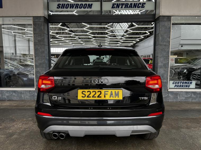 Audi Audi Q2