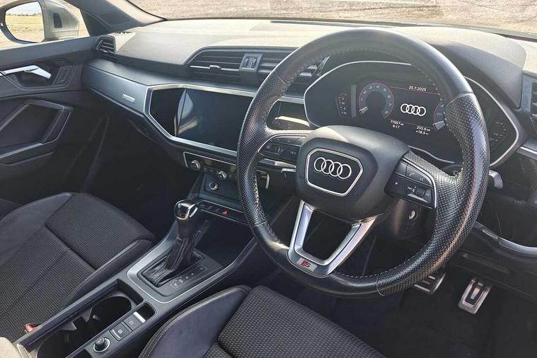 Audi Audi Q3