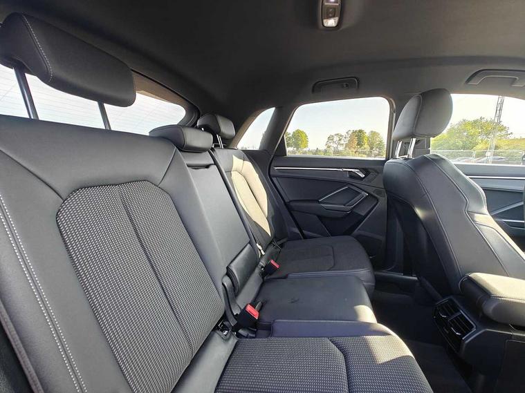 Audi Audi Q3