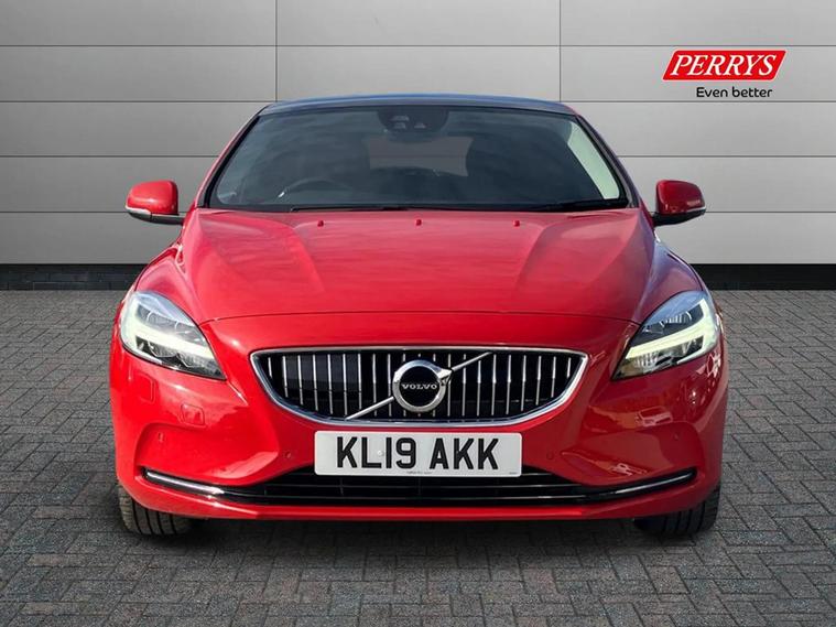 Volvo Volvo V40