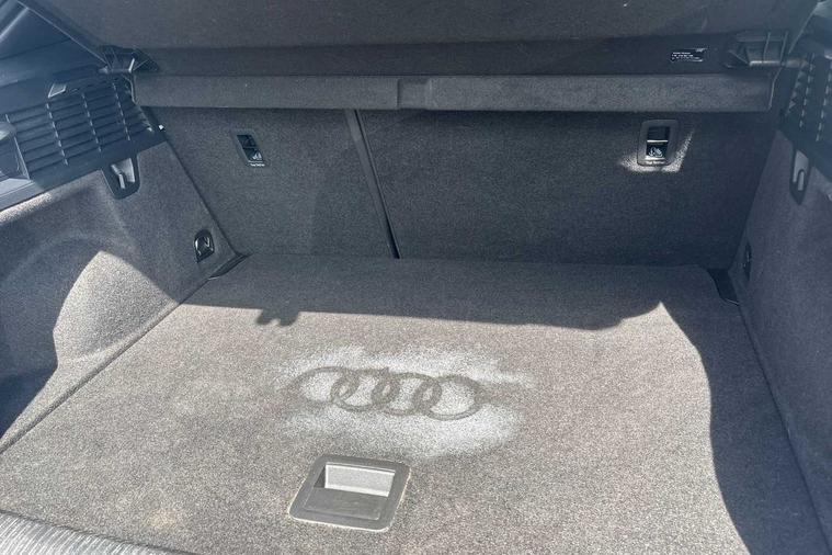 Audi Audi Q2