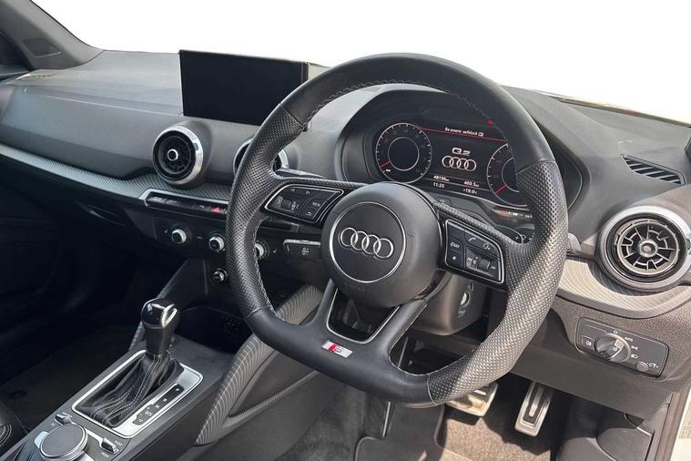 Audi Audi Q2