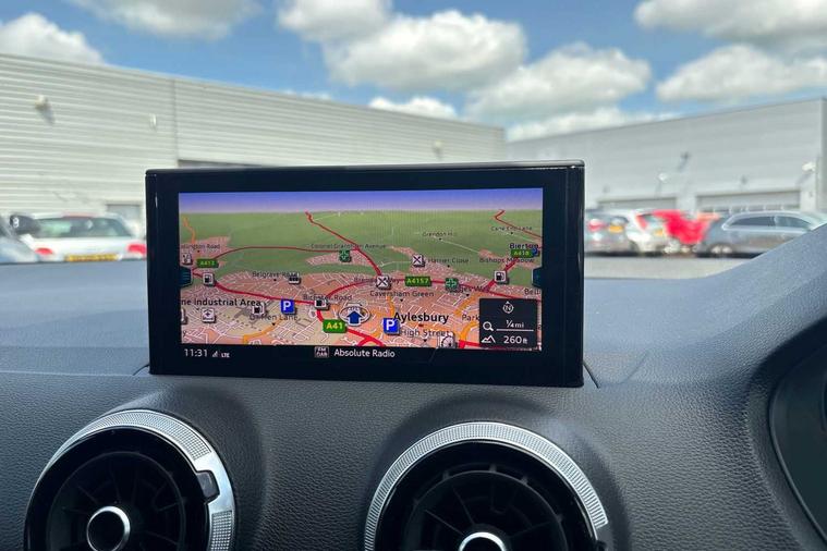 Audi Audi Q2