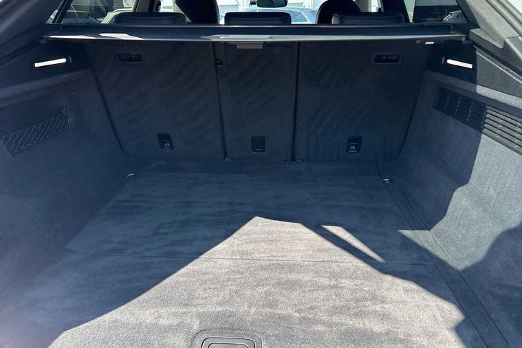 Audi Audi Q8