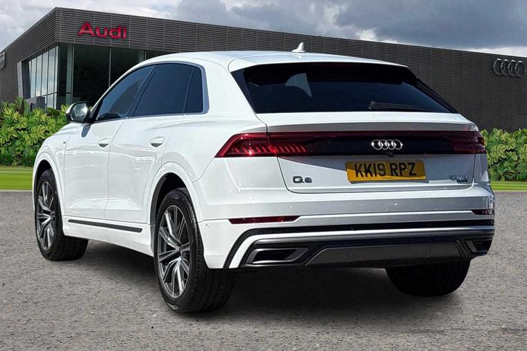 Audi Audi Q8