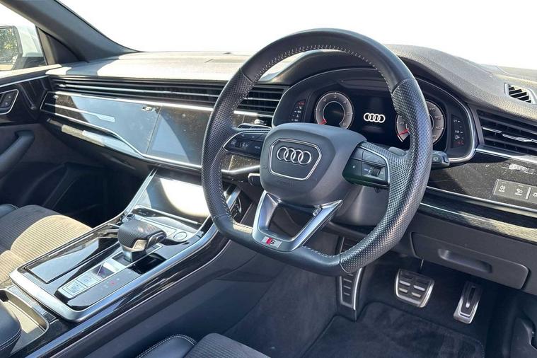 Audi Audi Q8