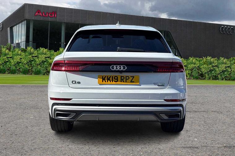 Audi Audi Q8