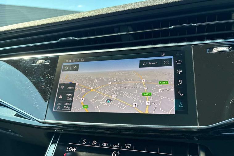 Audi Audi Q8